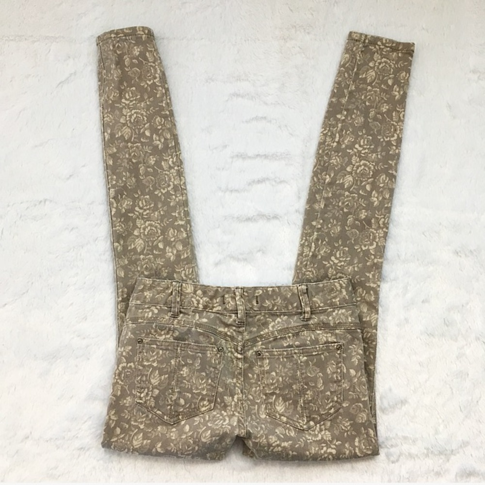 Like New Free People Millenium Floral Jeans